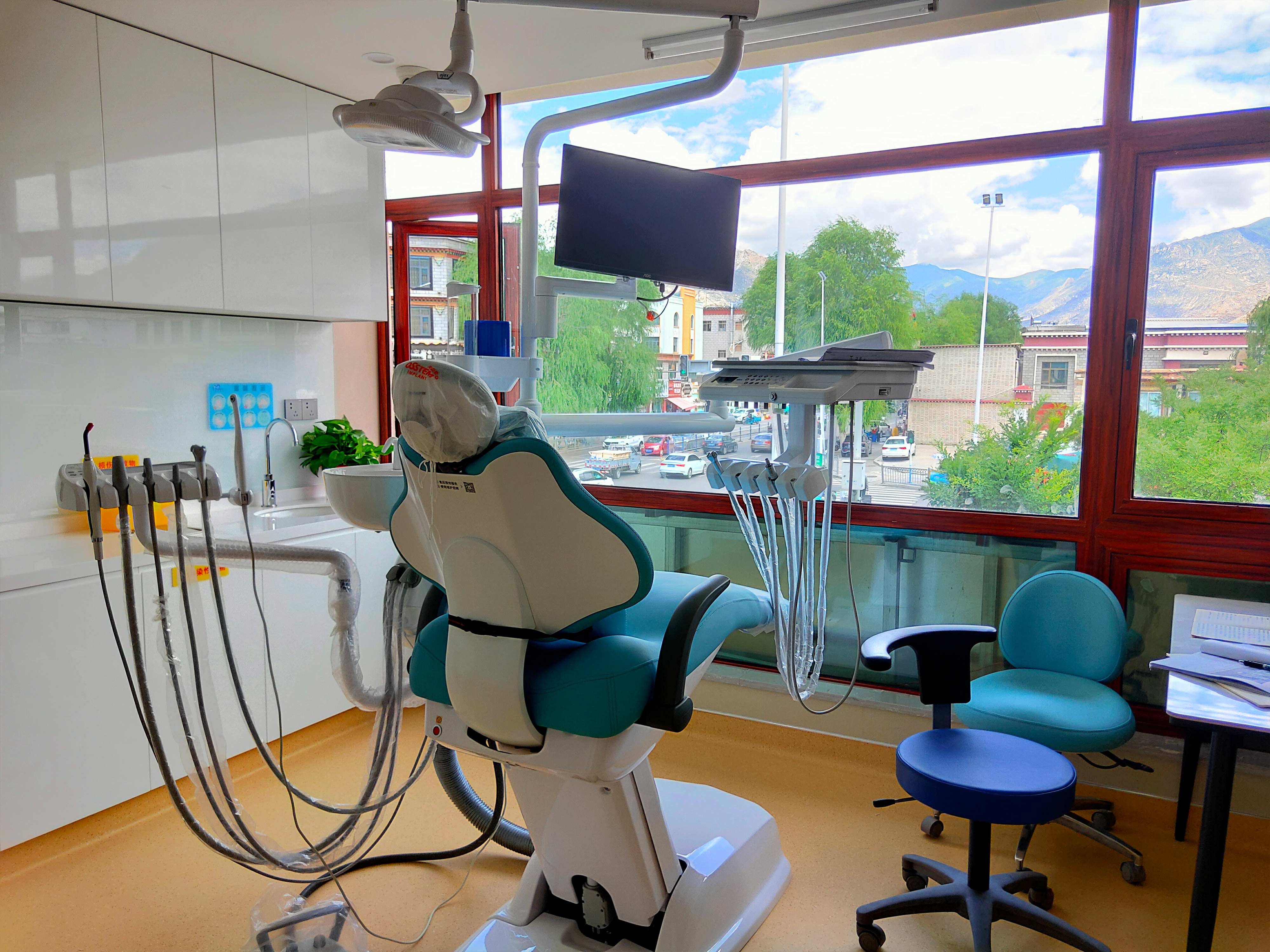 嘎玛贡桑院内环境