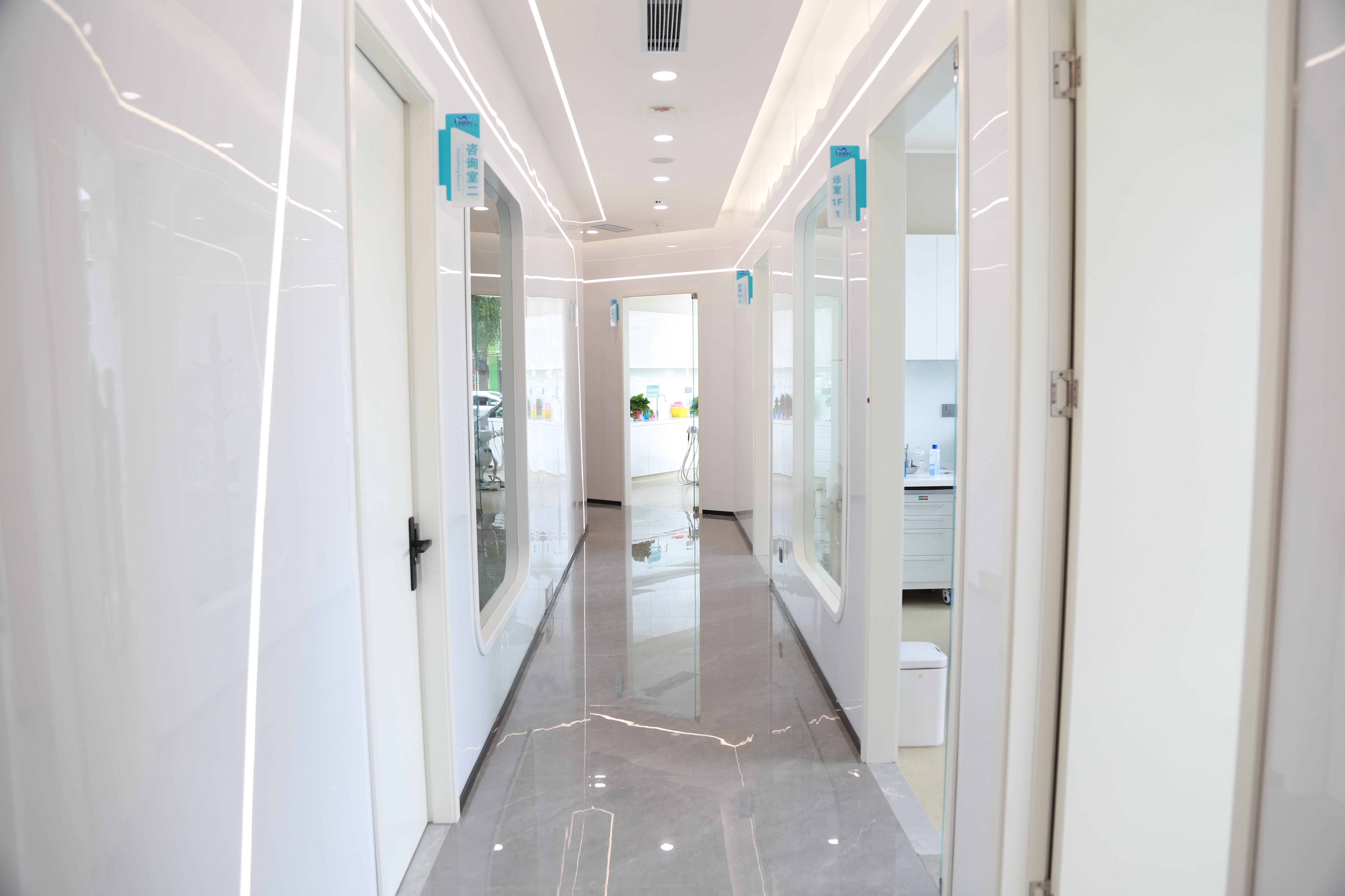 嘎玛贡桑内部环境走廊